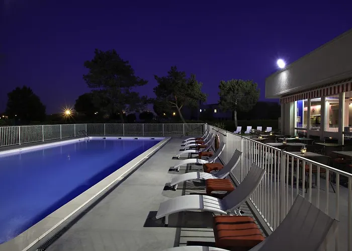 Szálloda Sure By Western Aeroport 3*