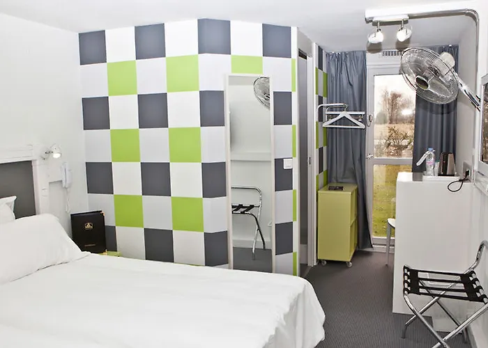 Szálloda Sure By Western Aeroport 3*